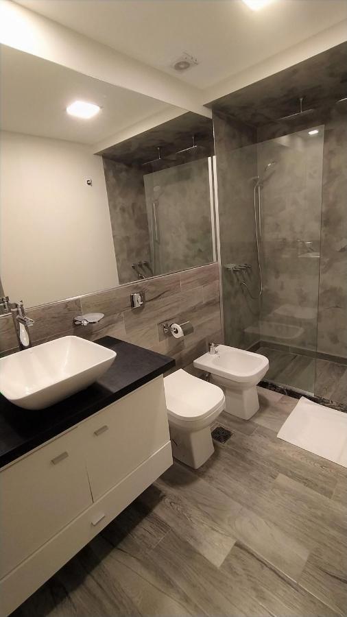 Apartment with Lake View,1019679706:JPEG